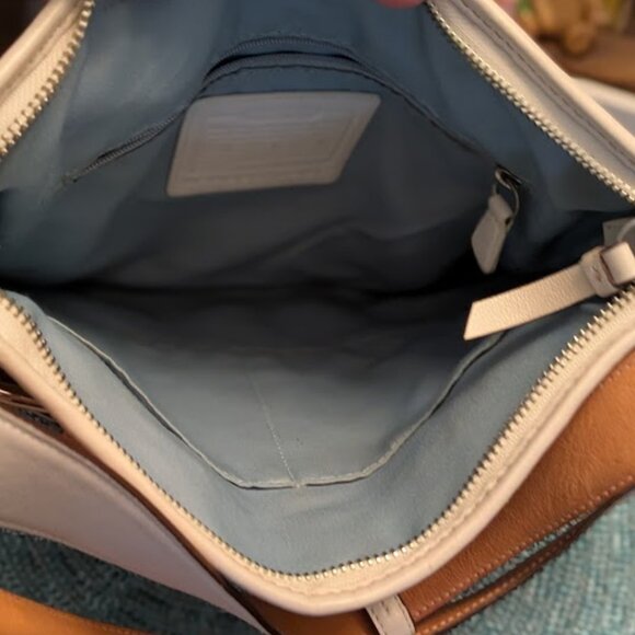 O1 VNTG COACH Signature Buckle Hobo Bag (Like New) - Picture 11 of 12